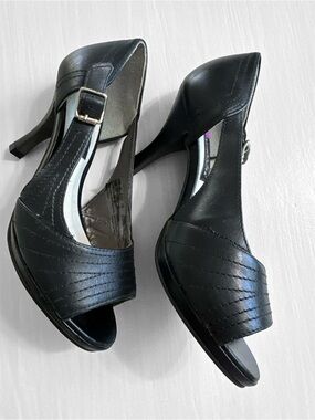 Hush Puppies Black Peep Toe Heels, Slingback Pumps, Buckle - Size 4.5 Never Worn